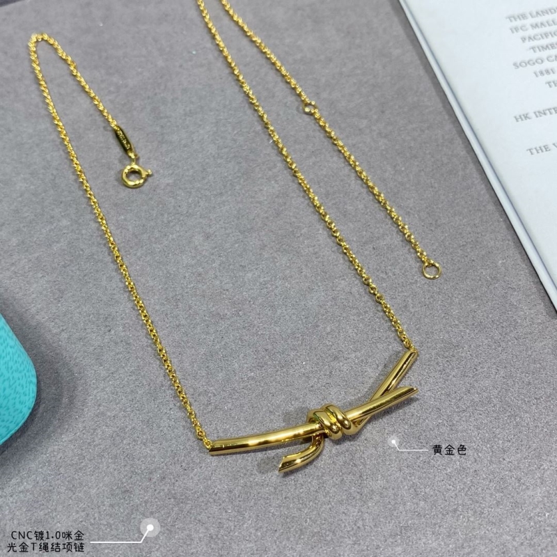 T*f*ny necklaces